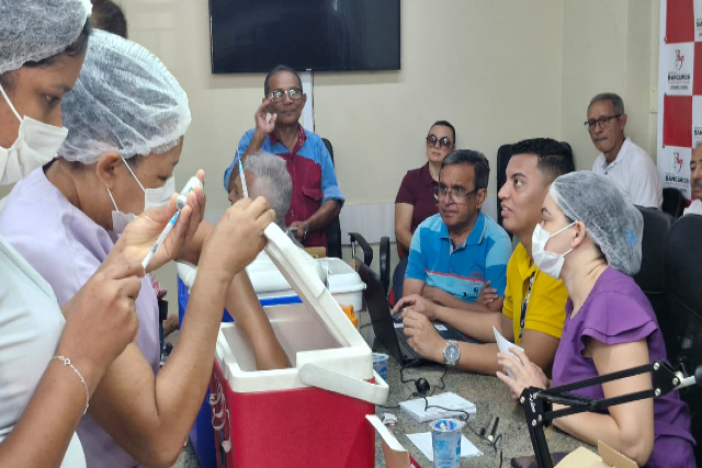 cafe-junino-com-saude-do-seebfpi-promove-vacinacao-e-emissao-de-carteiras-de-identidade